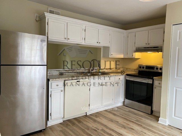 Photo - 7741 Ohmann Ct