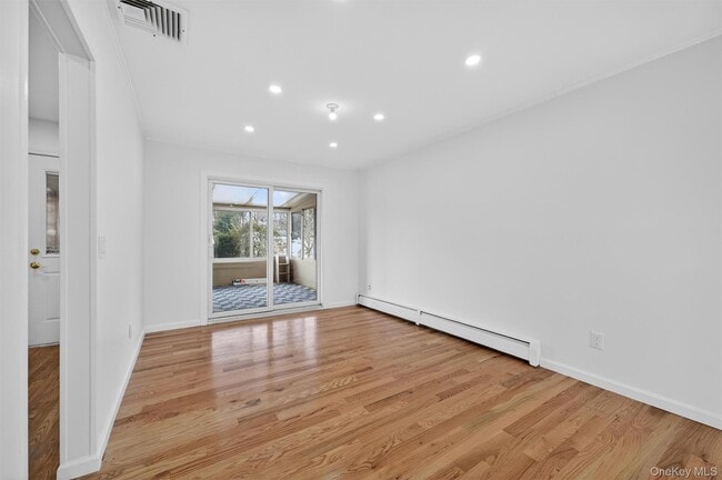 Photo - 13 Sutherland Dr