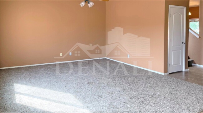 Photo - 925 E Canyon Rock Rd