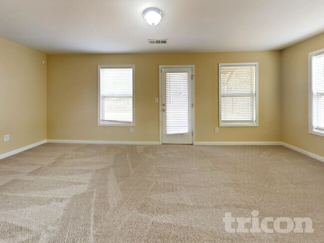 Photo - 276 Hawken Trail