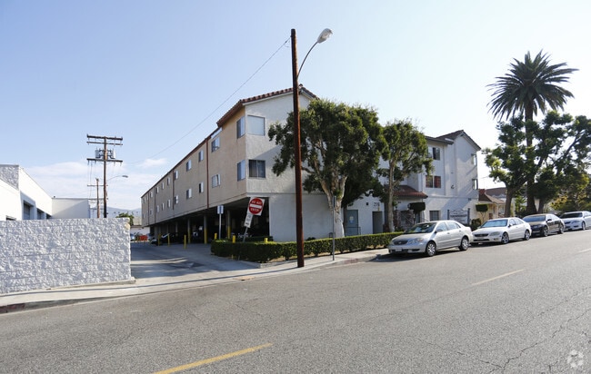 Building Photo - Palmer Apartments