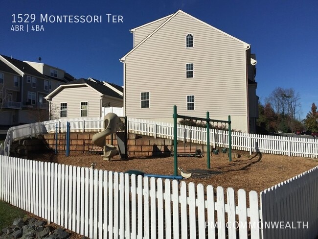 Photo - 1529 Montessori Ter