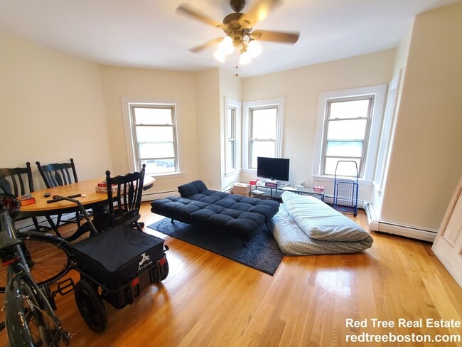 Photo - 149 Centre St Unit 1