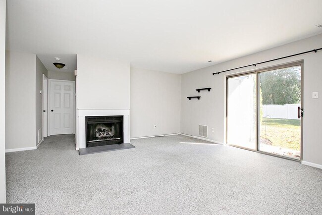 Photo - 645 Covington Ct