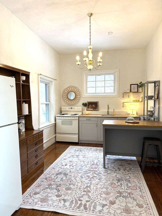 Photo - 206 N Bethlehem Pike