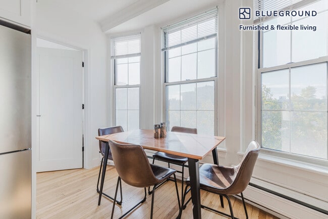 Photo - 1284 Beacon St Unidad FL4-ID1080