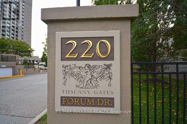 Photo - 220 Forum Dr Unit 701