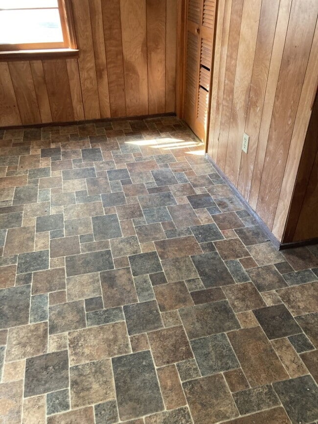 Photo - Charming 2-Bedroom Gem on River Street – Your Cozy Laurens Retreat!