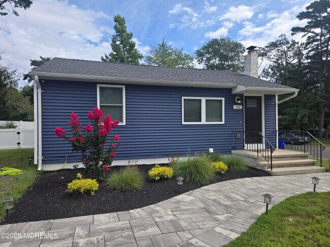 Photo - 182 Baywood Blvd