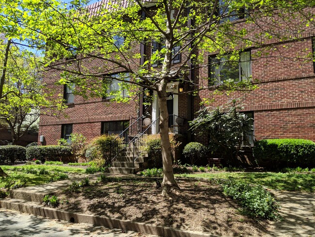 Front Steps - 708 Argonne Ave NE Condo Unit 3