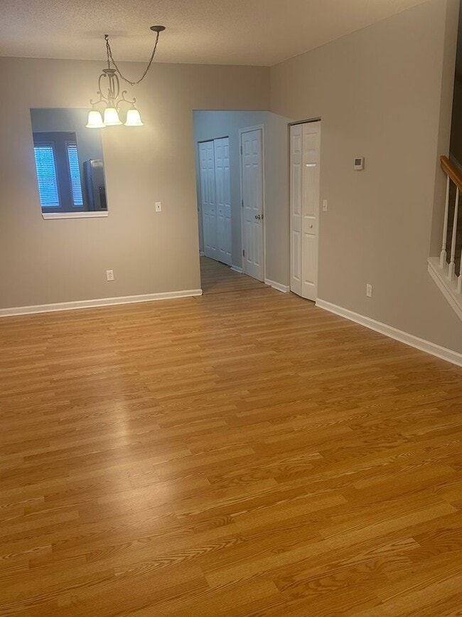 Photo - 3 Bedroom 2.5 Home in NE Columbia MOVE IN BY 1/31/26 RECEIVE $300 OFF FIRST MONTH'S RENT!!!!!!