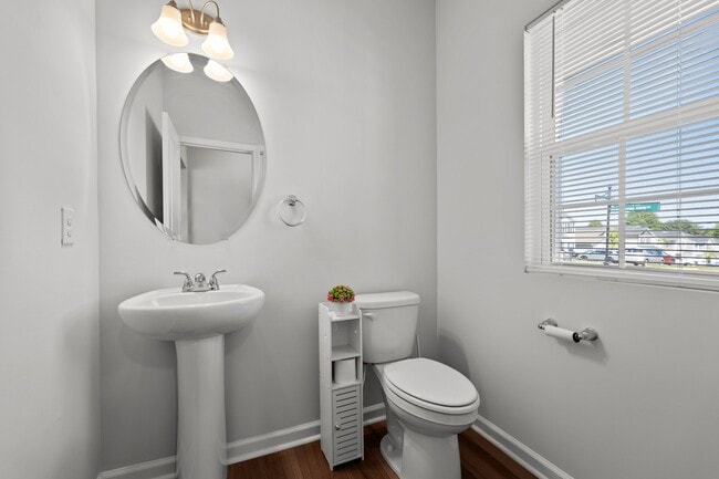 Photo - 2298 Beechwood Vw Dr