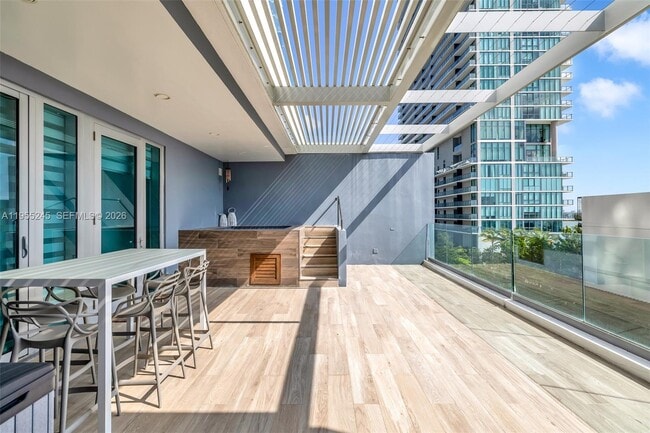 Photo - 650 NE 32nd St Unidad BH4