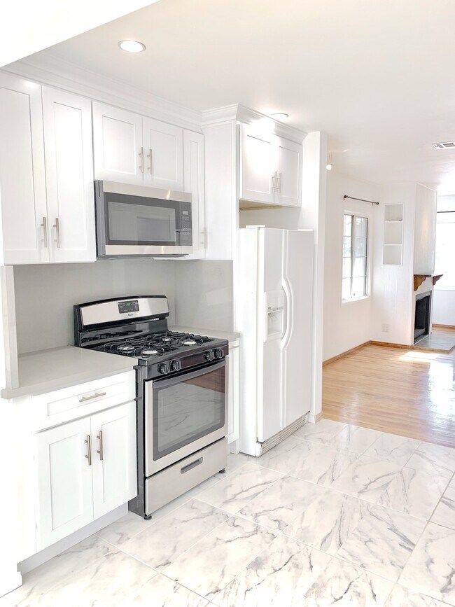 Photo - Beautiful 3 Bed + 2 Bath + Den/Office + Backyard