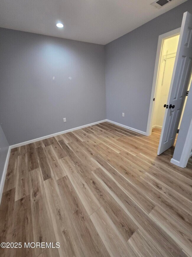 Photo - 182 Baywood Blvd