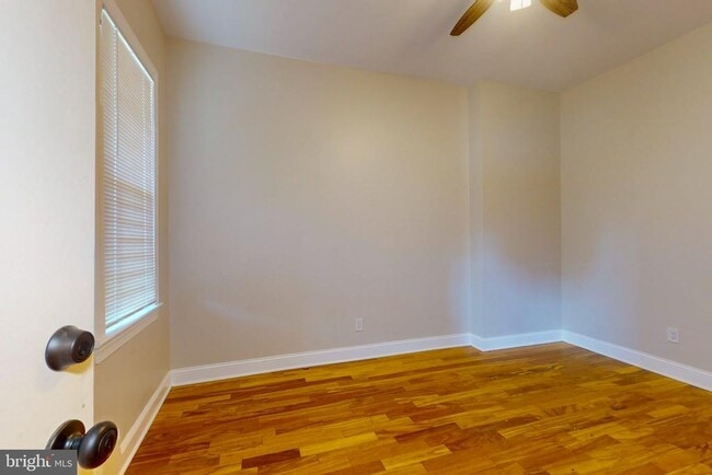 420 S 4th St