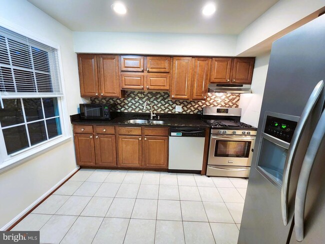 Photo - 2077 Pilgrim Dr