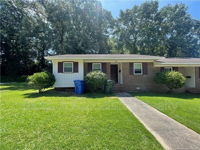 Building Photo - 3324 Gables Dr Rental