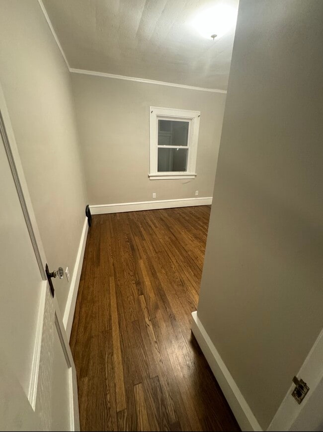 Photo - 2507 B Ave NE