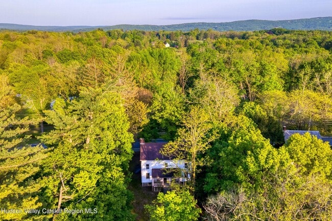 Photo - 3714 Main St