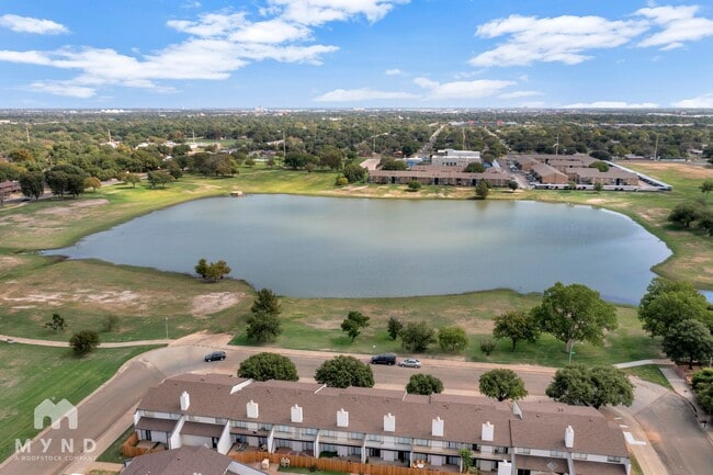 Photo - 6215 Indiana Ave