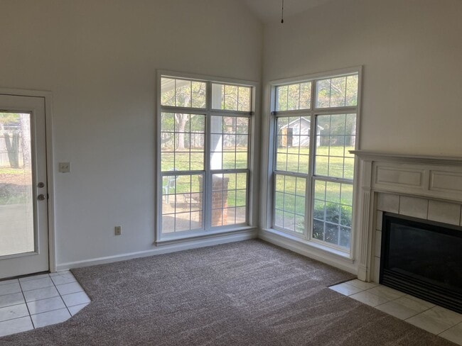 Photo - 114 W Shore Dr