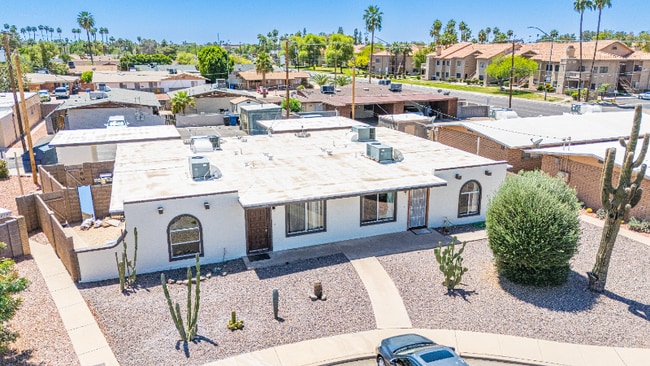 Building Photo - 1041 N Mesa Dr Rental