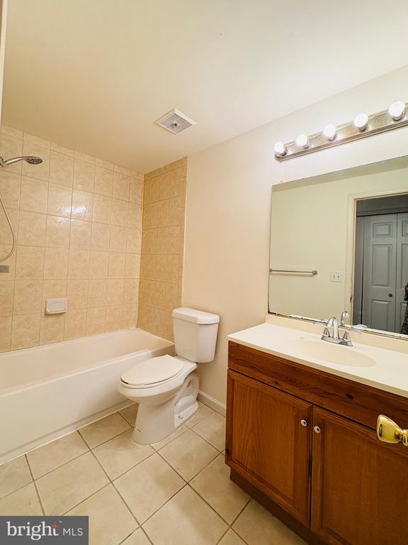 Photo - 8316 Felsted Ln
