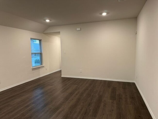Photo - 3213 Perman Dr