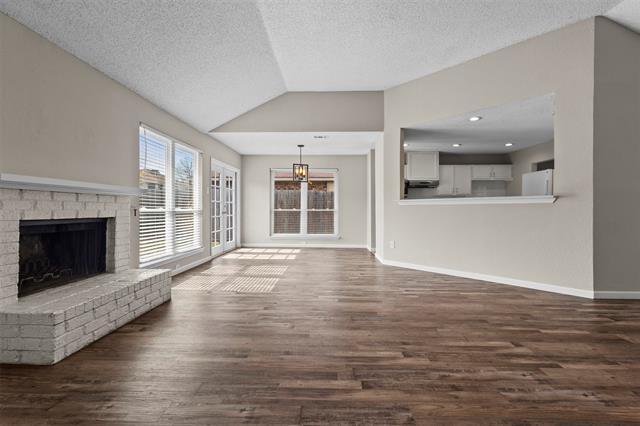 Photo - 2847 Red Oak Dr