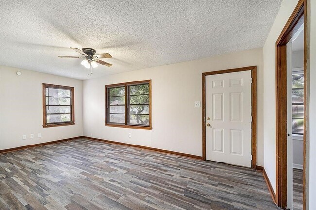 Photo - 3001 Rust Ave