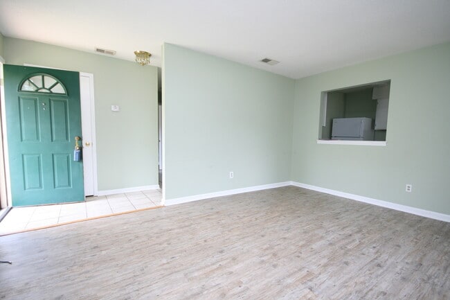 115a Westscott Dr