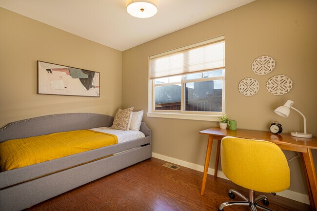 Photo - 115 N 46th St