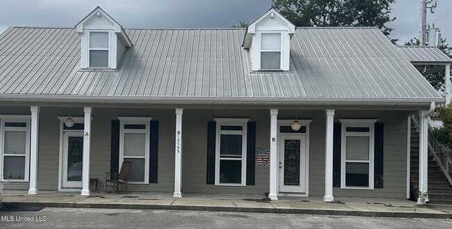 Building Photo - 12503 Canal Rd