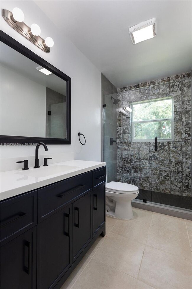 Photo - 129 SE 4th St Unit 1