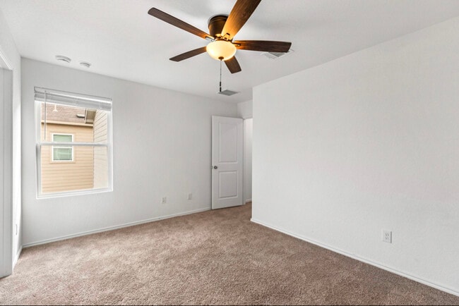 Photo - 10824 Presa Wy