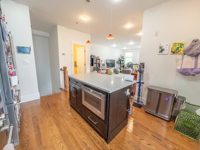 Photo - 9 Montague St