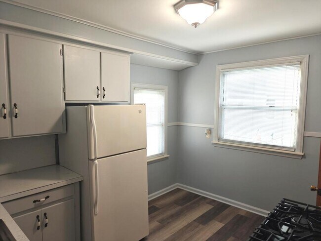 Photo - 1409 Royal Ave