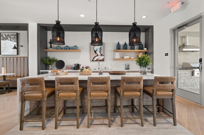 Photo - Kinsley Yard