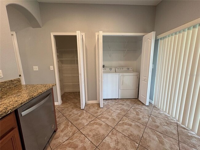 Photo - 2427 Willimette Dr