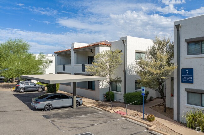 Cortland Las Casas