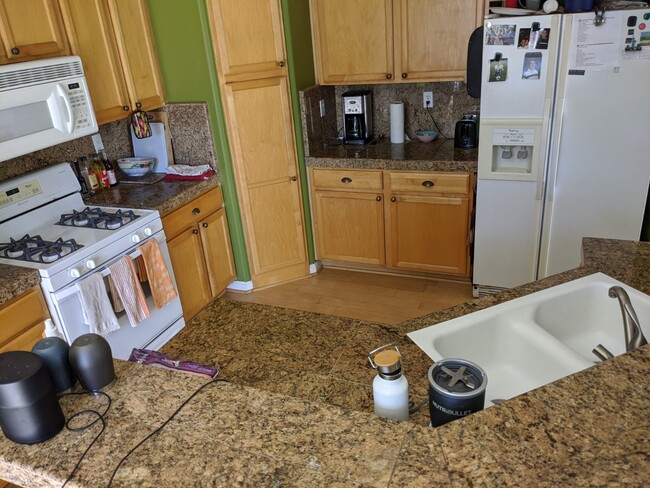 Photo - 858 Brea Ln Townhome