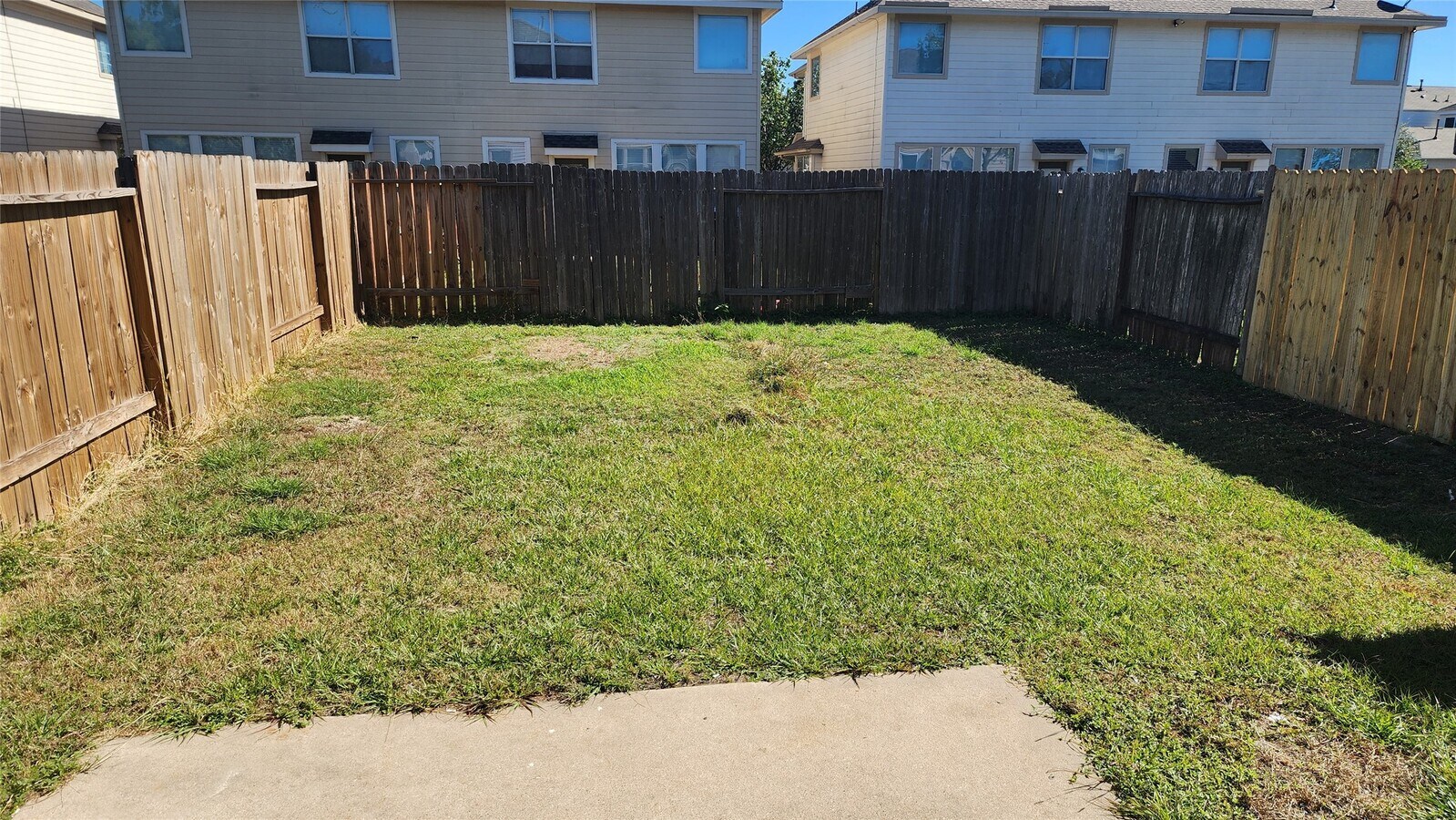 Photo - 11428 Hackmatack Way