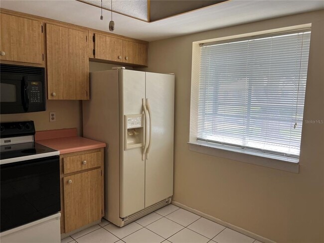 Photo - 2225 Lark Cir W Unit E