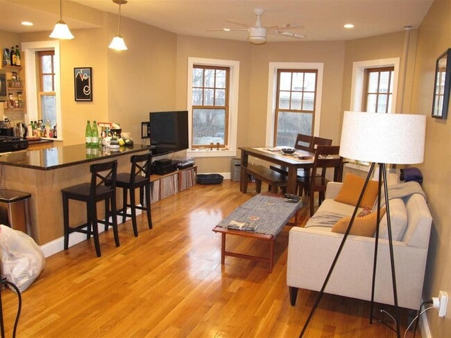 Building Photo - 55 Magazine St Unit 21