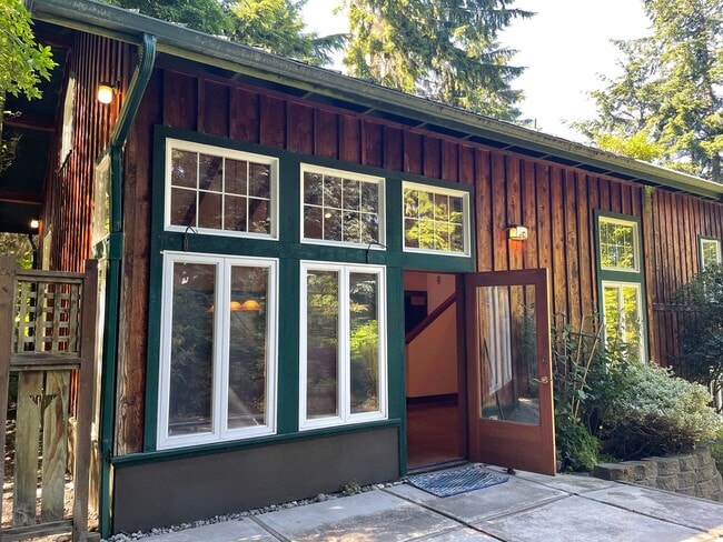 Building Photo - Langley Craftsman in Park-Like Setting and One Small Pet Allowed