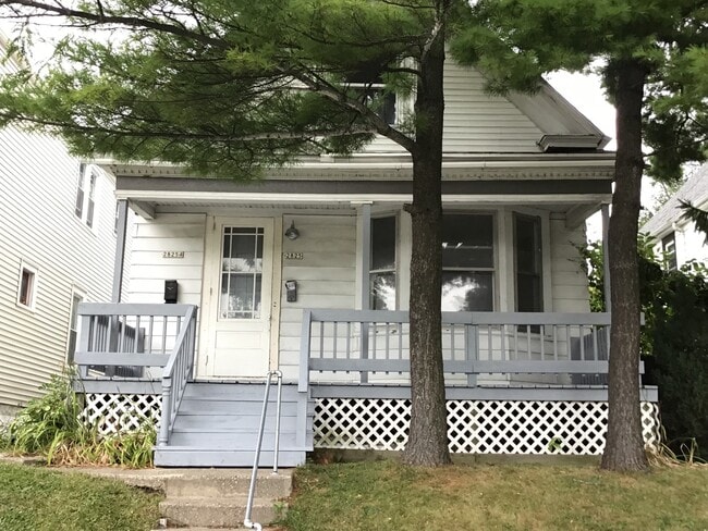 Photo - 2825 N Humboldt Blvd Unit Upper