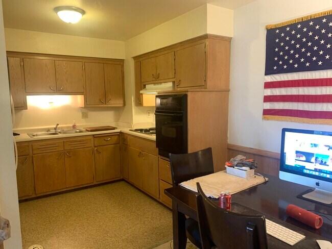 Photo - 3536 S 77th St