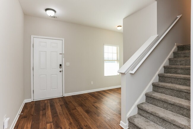 Photo - 4059 Clay Ct SE