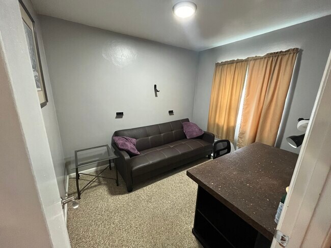 Photo - 2840 Colonial Ave SW Unit A9